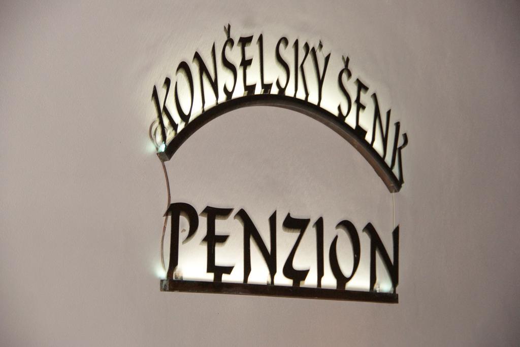 דומז'ליצה Penzion Konselsky Senk מראה חיצוני תמונה